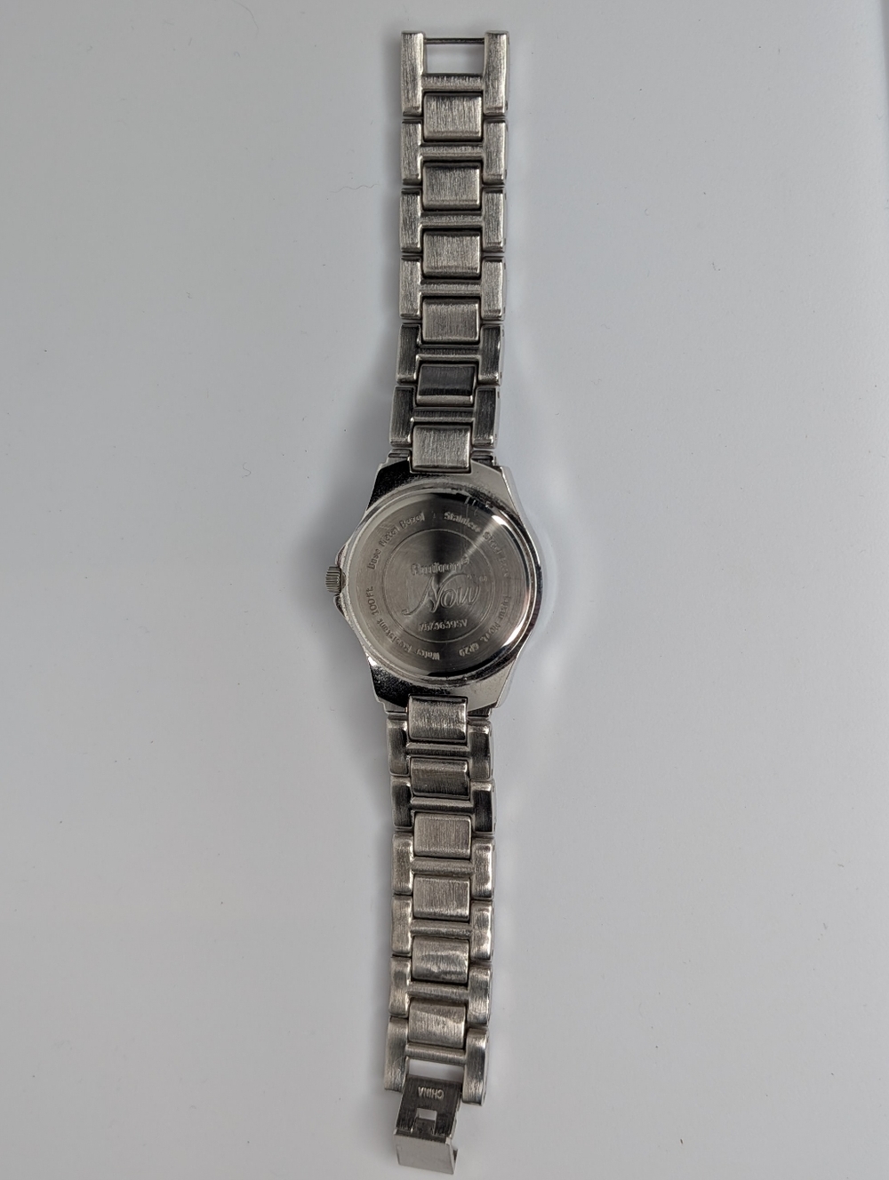 Armitron Now Watch Silver Tone Mother of Pearl Crystal Bezel Water Resistant - Picture 5 of 11